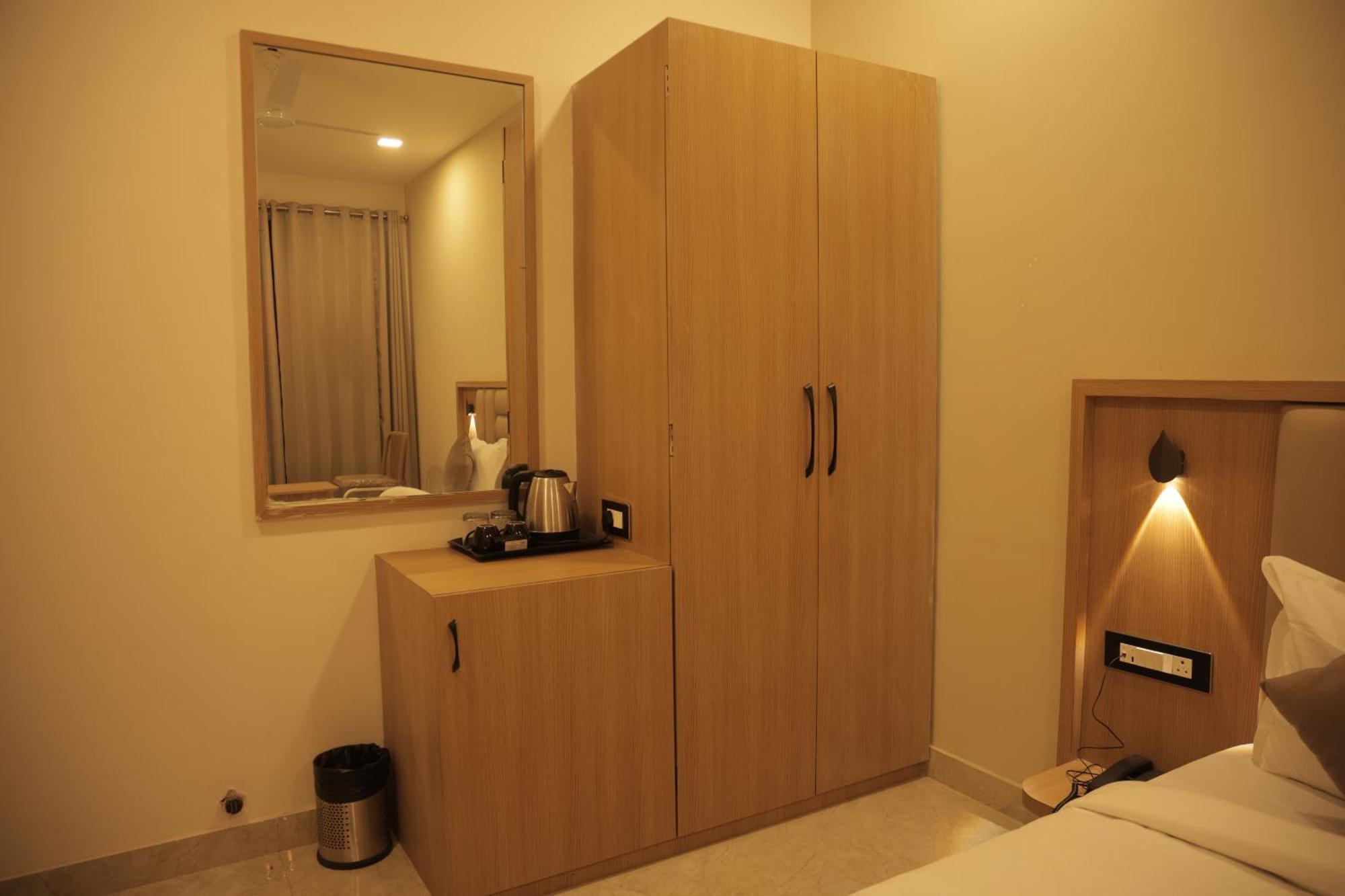 Hotel The Rainbow Inn أُودايبور المظهر الخارجي الصورة